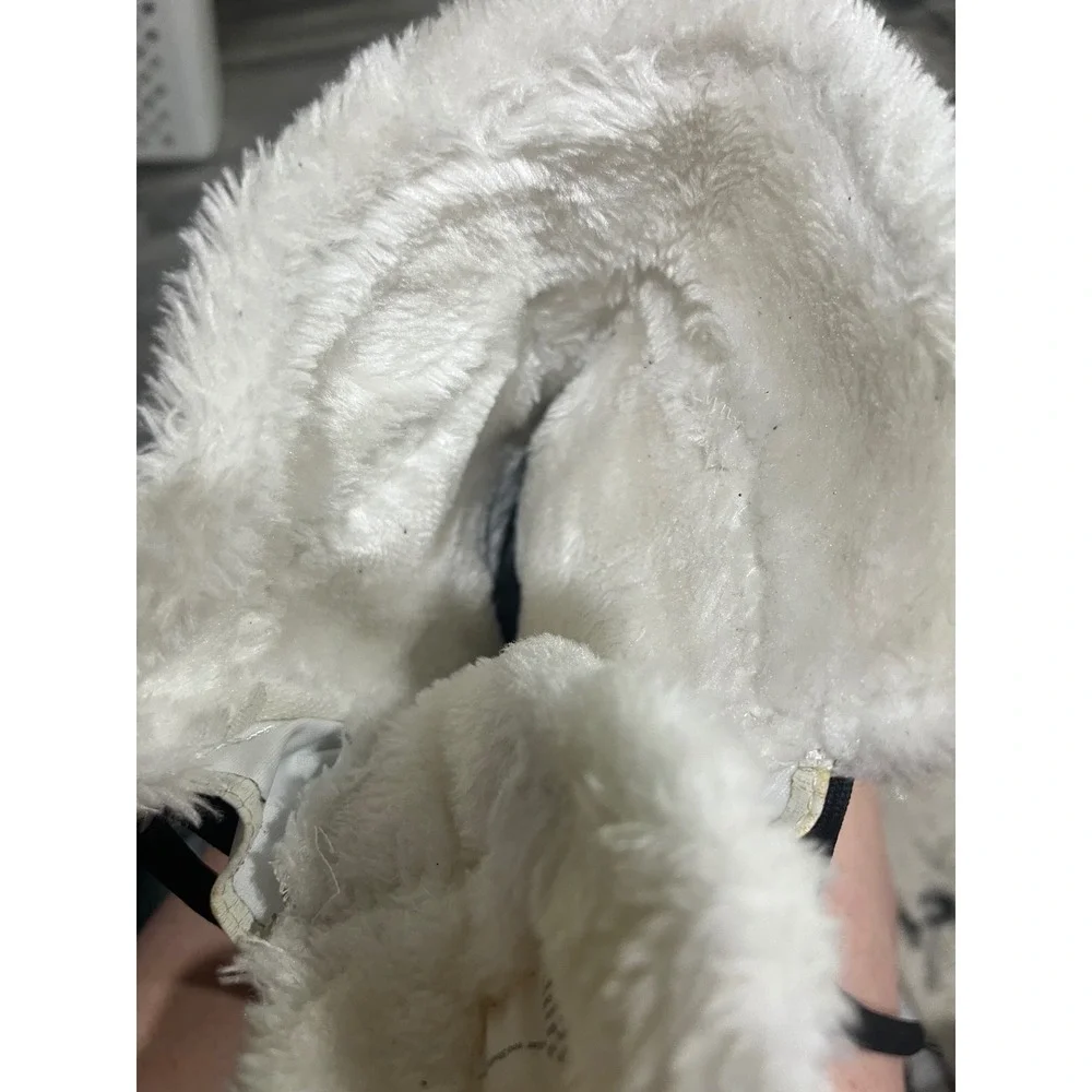 Totes Claudia White Black Quilted Patent Faux Fur Winter Snow Boots Womens 9 M